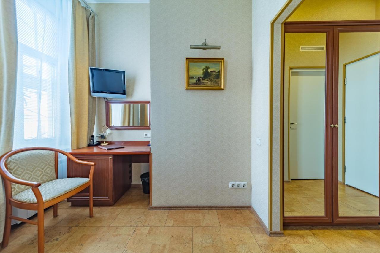 Comfort Hotel Sankt Petersburg Exteriör bild